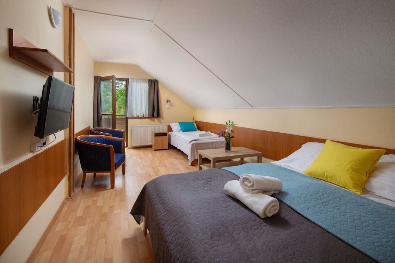 Hotel Solero Siofok Bagian luar foto